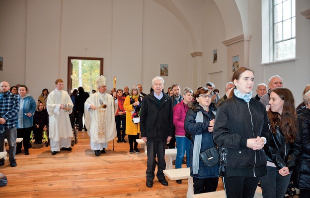Kaplicę św. Jana Pawła II poświęcił bp Jan Piotrowski