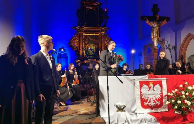 Wrocławska Młodzieżowa Orkiestra Kameralna otrzymała wielkie wyrazy uznania.