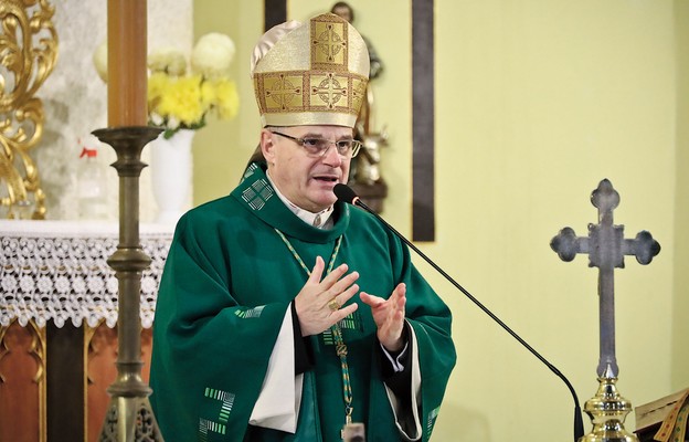 Biskup świdnicki zachęca, by bronić ludzkiej godności i dobrego imienia Kościoła