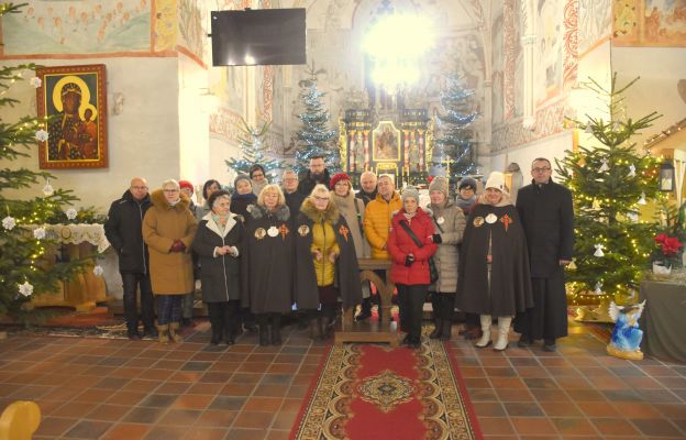 Miłośnicy Dróg św. Jakuba w Sanktuarium św. Jakuba w Małujowicach