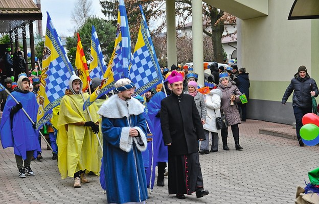 Różne kolory orszaków były reprezentowane przez sokołowskie parafie