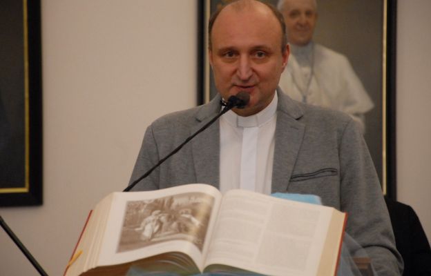 Spotkanie poprowadził ks. prof. Mariusz Rosik, znany biblista i duszpasterz Lumen Vitae.