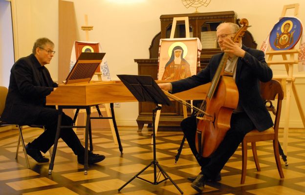 Na klawesynie zagrał prof. Marek Toporowski, a na violi da gamba dr Marek Skrukwa.