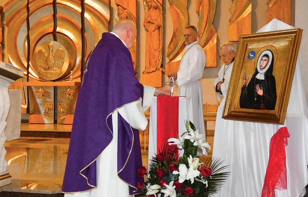 Relikwie i ikona św. Marii de Mattias w jeleniogórskiej parafii