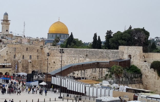 Jerozolima: Wielkanoc prawie bez zagranicznych pielgrzymów z powodu wojny