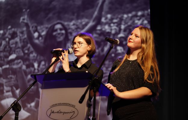 Koncert poprowadzili: Natalia Chojnacka i Miłosz Stolpiński, założyciele zespołu.