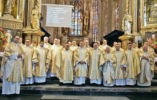 Jubileuszowej Eucharystii przewodniczył abp Józef Michalik