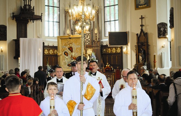 Ikona Matki Bożej Chełmskiej nawiedziła parafię w Trzeszczanach