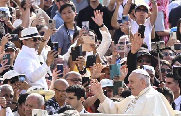 Watykan: papież wręczy paliusze 32 arcybiskupom metropolitom