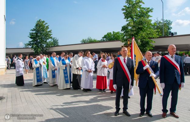 
 W drugim dniu odpustu Lipowe Wzgórze gościło wielu pielgrzymów nie tylko z diecezji tarnowskiej
