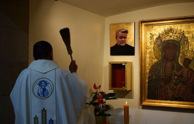 Nowy relikwiarz i ikona z wizerunkiem bł. Franciszka Marii od Krzyża Jordana zostały umieszczone w kaplicy poświęconej jest założycielowi salwatorian