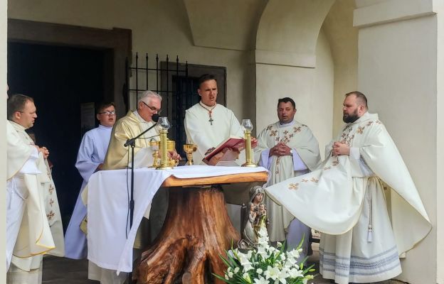 Nowa Ruda. Odpust ks. prał. Rafałem Kozłowskim na Górze św. Anny