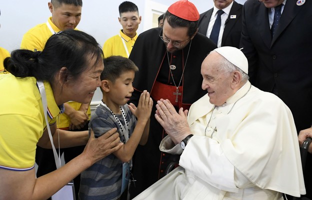 Włochy/ Papież Franciszek powrócił do Rzymu z Mongolii