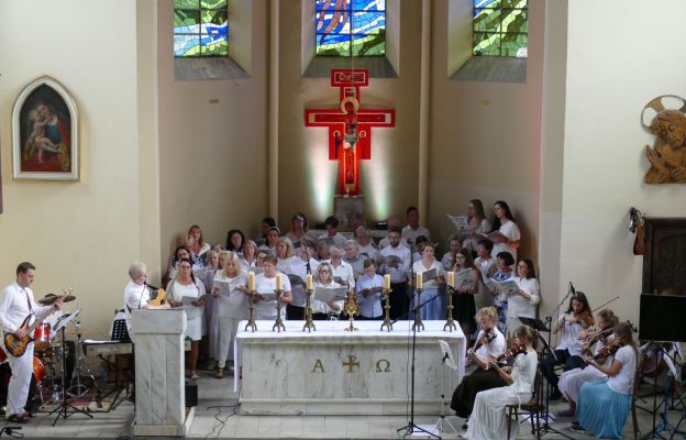 Od trzech lat muzyczne warsztaty kończą się koncertem uwielbienia w poewangelickim kościele Bożego Ciała 