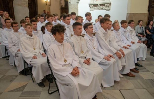 220 chłopców z ponad 100 parafii diecezji tarnowskiej przyjęło błogosławieństwo do pełnienia funkcji ceremoniarza i animatora liturgicznego! 