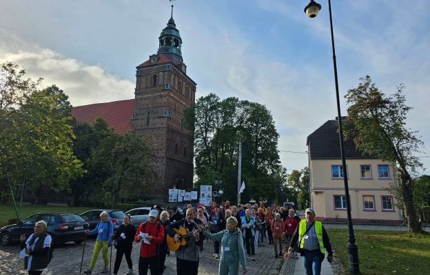 Pątnicy już w drodze do Górzycy