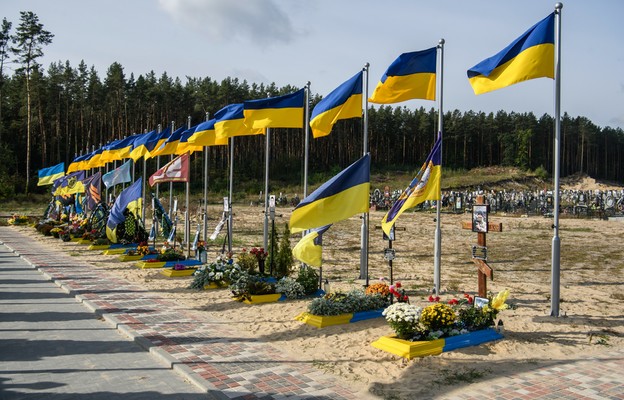 Groby ukraińskich żołnierzy poległych w wojnie z Rosją.
