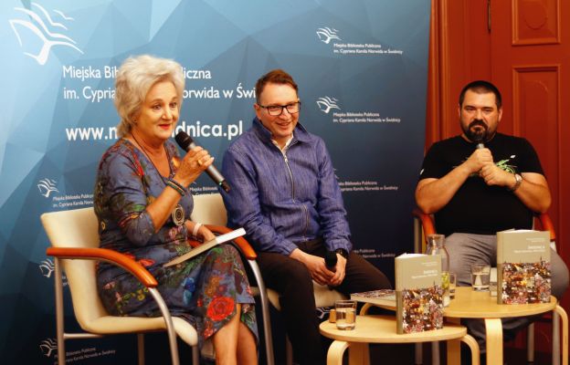 Spotkanie z Mariolą Szaciło-Mackiewicz i Wojciechem Korycińskim poprowadził Jan Pelczar, dziennikarz Radia RAM.