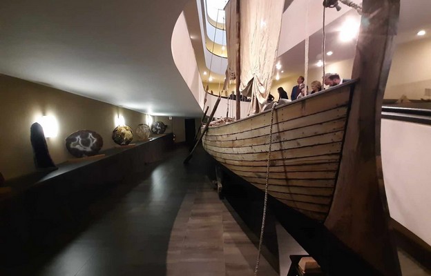 Łódz Piotrowa w Muzeach Watykańskich