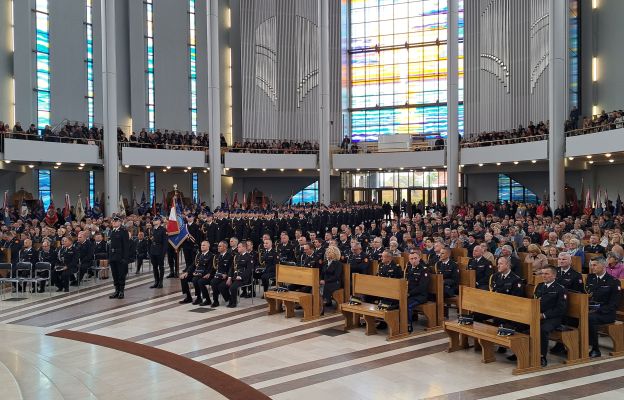 Strażacy z Małopolski pielgrzymowali do łagiewnickiego sanktuarium 