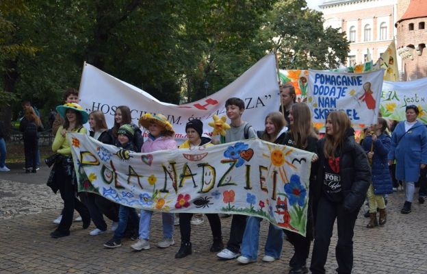 W akcji tradycyjnie uczestniczą uczniowie z krakowskich szkół 