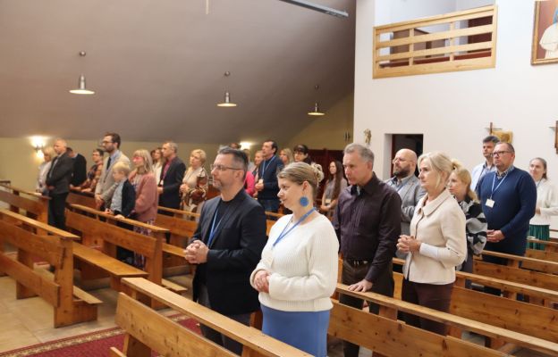 Msza święta w kaplicy domu rekolekcyjnego