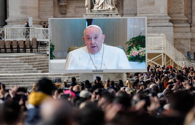 Na prośbę lekarzy papież Franciszek odwołał swoją podróż do Dubaju