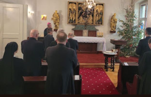 Spotkanie opłatkowego w kaplicy Wrocławskiej Kurii Metropolitalnej