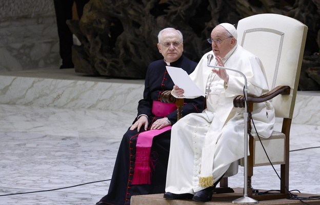Papież spotkał się z fotografami, w tym z dwójką Polaków