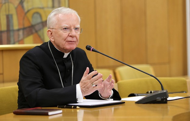 Episkopat podziękował abp. Jędraszewskiemu za 10 lat posługi