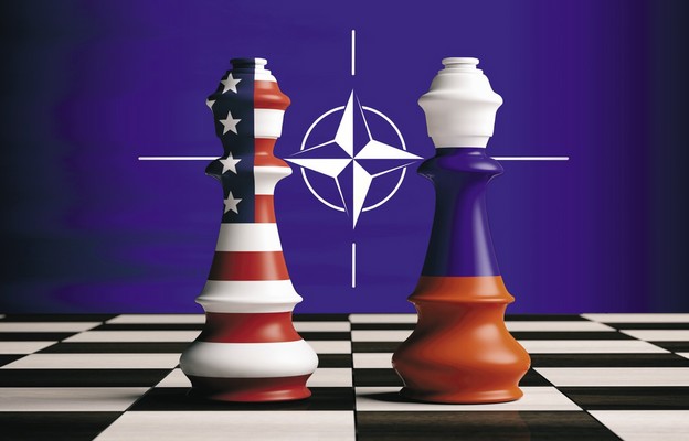 Scenariusz na dwa mocarstwa i NATO
