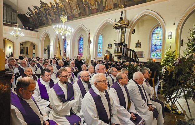 Pożegnali go parafianie i bracia w kapłaństwie