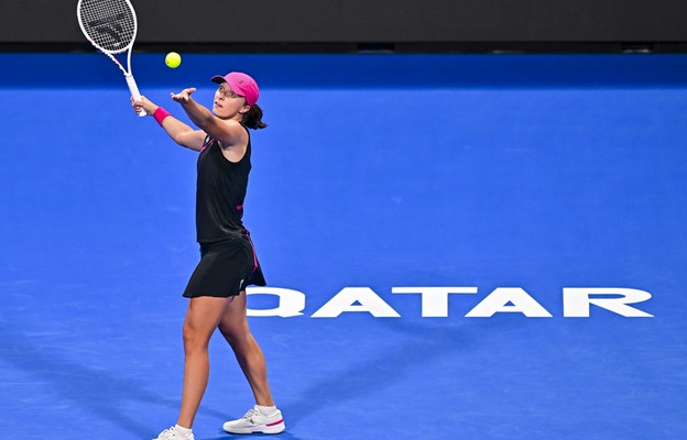 Turniej WTA w Dausze - Świątek o krok od hat-tricka, jakiego nie było od dziewięciu lat