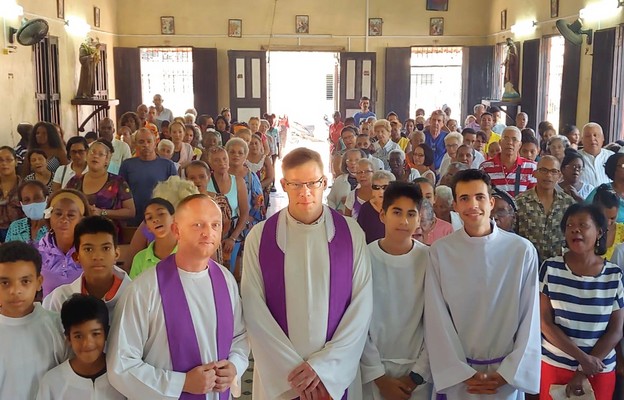 Kubańczycy angażują się w życie Kościoła