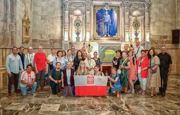 Polska grupa przy ołtarzu św. Jose w Sahuayo