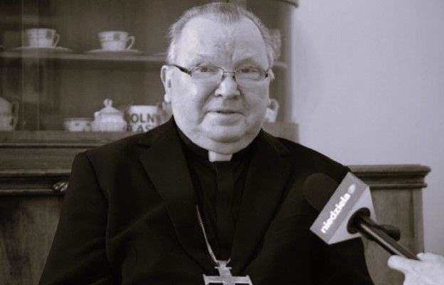 Arcybiskup Senior Marian Gołębiewski miał 86 lat