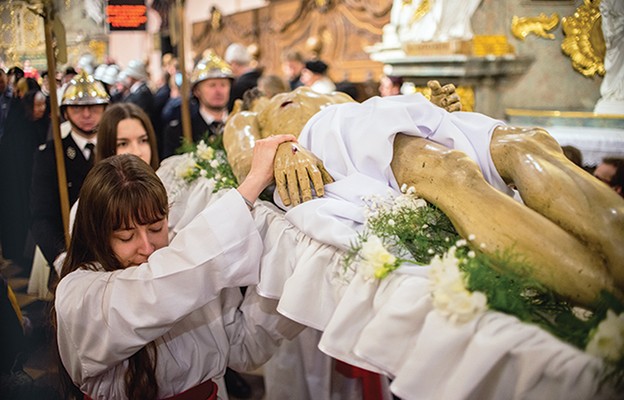 Obchody Wielkiego Tygodnia mają w Miechowie uświęcony wielowiekową tradycją przebieg