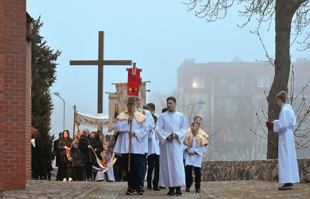 Rezurekcja o świcie w parafii św. Stanisława BM w Szczecinie