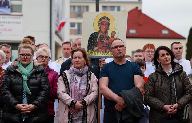 Inauguracja nawiedzenia Obrazu Jasnogórskiego w archidiecezji częstochowskiej, Wieluń 6.04.2024