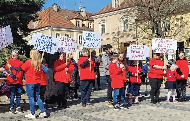 Spotkanie na Rynku odbyło się w kolorowej, radosnej atmosferze