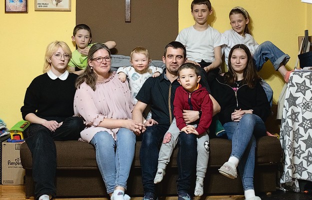 Rodzina Państwa Borkowskich na co dzień dzieli się świadectwem własnego życia w parafii i diakonii oazy rodzin