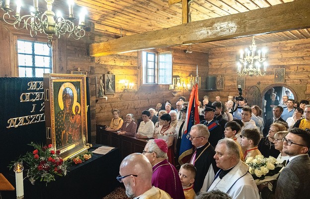 Ks. Maciej Oset dobrze przygotował parafian do obecności Maryi w znaku Ikony Jasnogórskiej