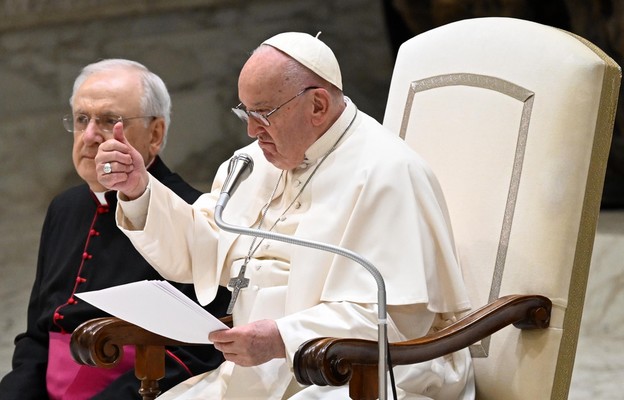 Papież wprowadza zmiany w watykańskim sądownictwie