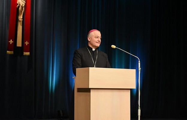 bp Artur Ważny