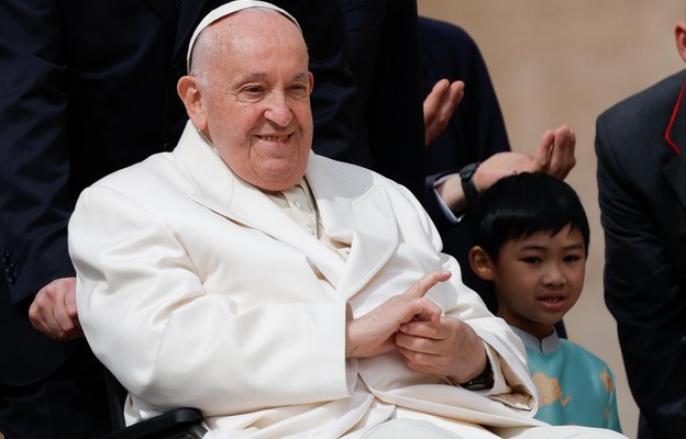 Papież jedzie na Biennale w Wenecji – Watykan i sztuka współczesna