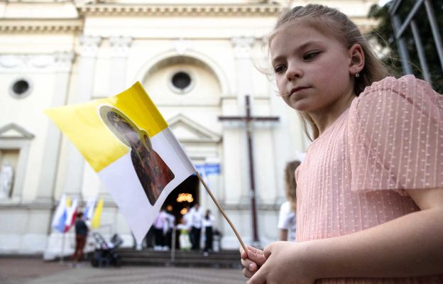 Dzieci przywitały Obraz Matki Bożej w Praszce