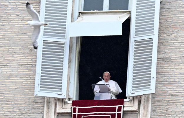 Papież apeluje o odwagę podejmowania dialogu, prowadzącego do położenia kresu wojnom