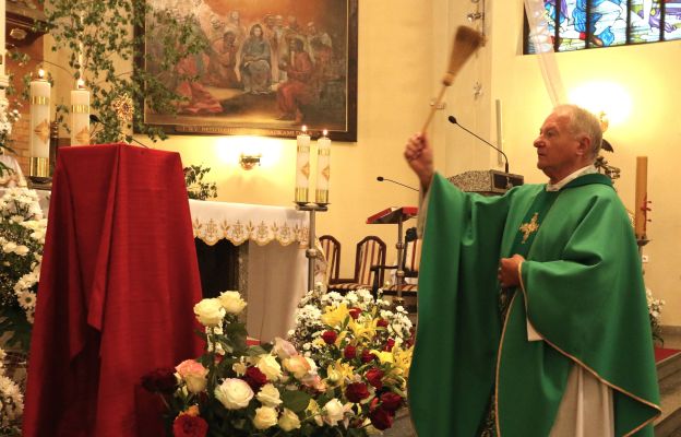 Wprowadzenie relikwii św. Rity w parafii Najświętszego Zbawiciela we Wrocławiu-Wojszycach