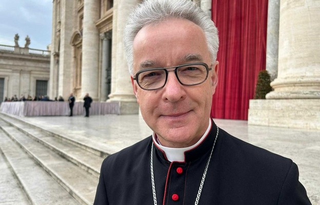 Bp Wiesław Lechowicz