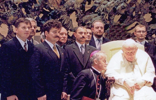 Niezapomniane spotkanie z papieżem. Delegacja Radnych z Kielc z bp. Marianem Florczykiem